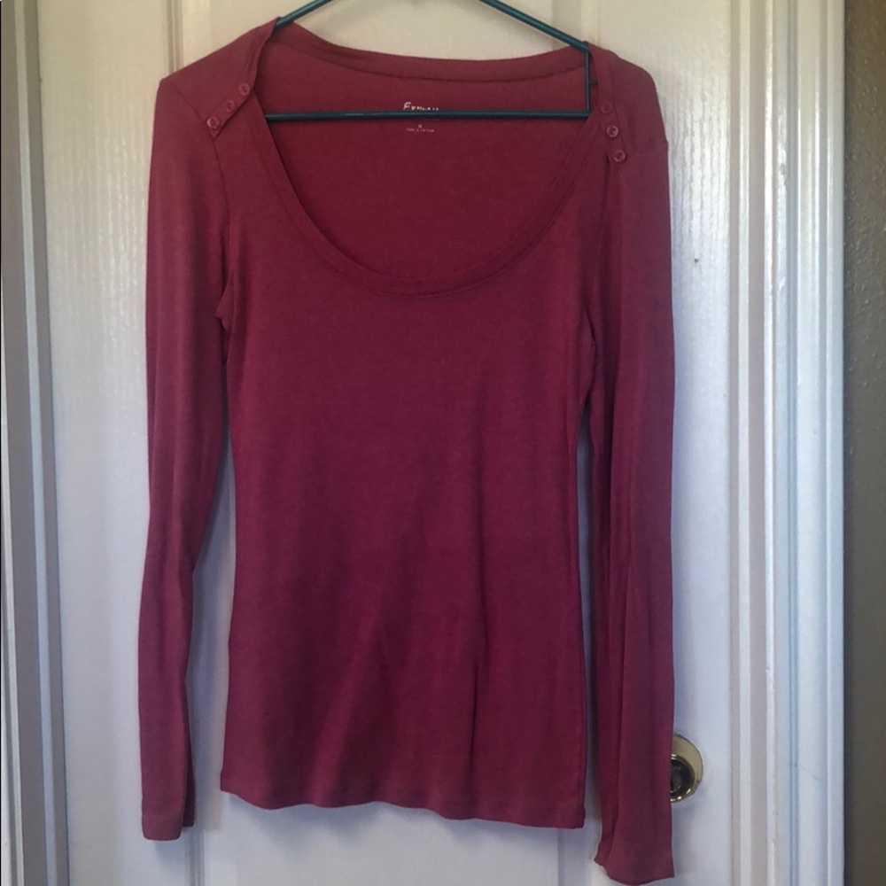 Express Scoop Neck Long Sleeve T